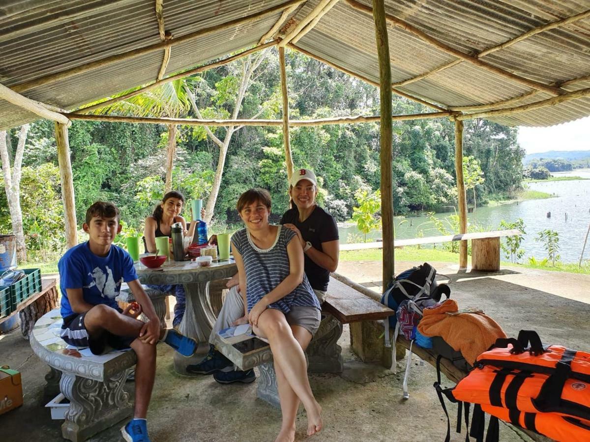 Hotel Jungle Eco Reserve à Colon Extérieur photo
